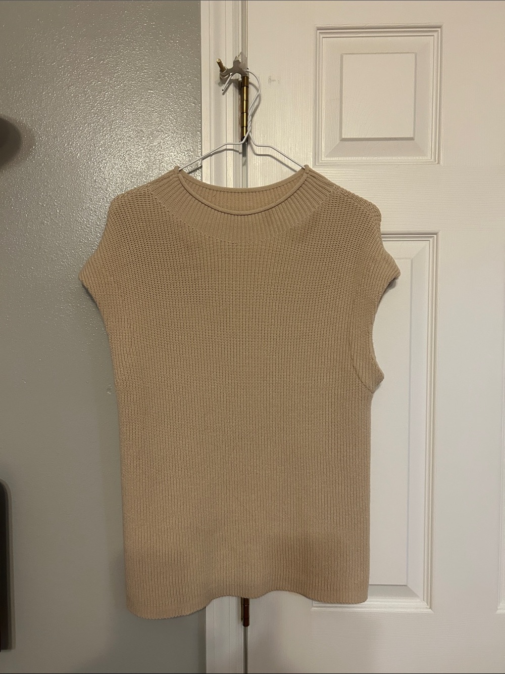 Pretty Garden Sleeveless Knit Top in Tan